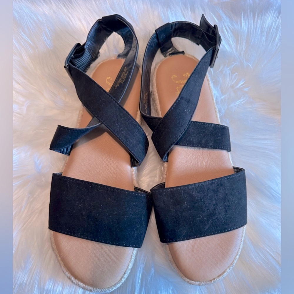 JG BLACK SUEDE MINIMALIST WEDGE SANDALSโข 12